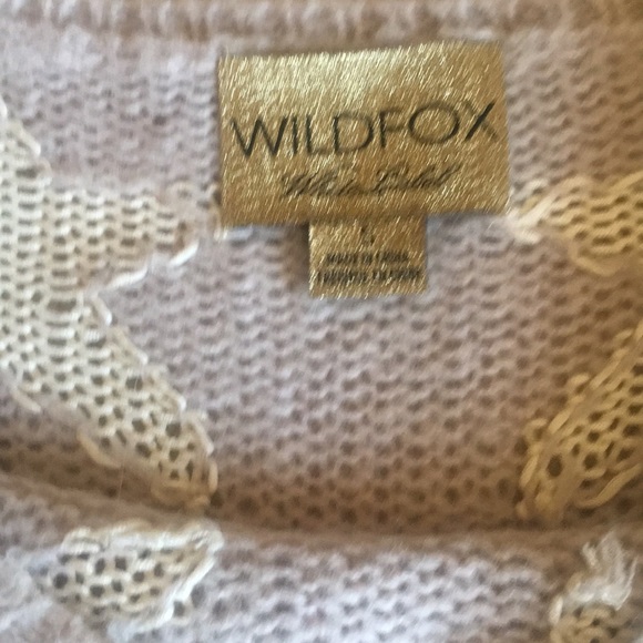 🌟SOLD🌟 Wild Fox Seeing Stars Sweater - Picture 4 of 4
